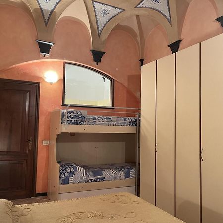 Casa Nives Apartment อิมเปรีอา ภายนอก รูปภาพ