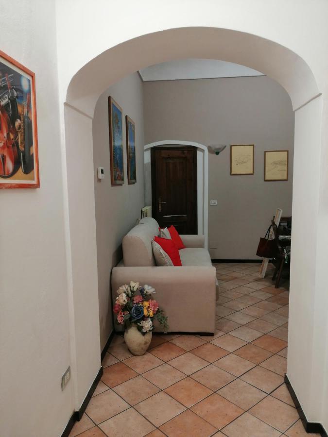 Casa Nives Apartment อิมเปรีอา ภายนอก รูปภาพ