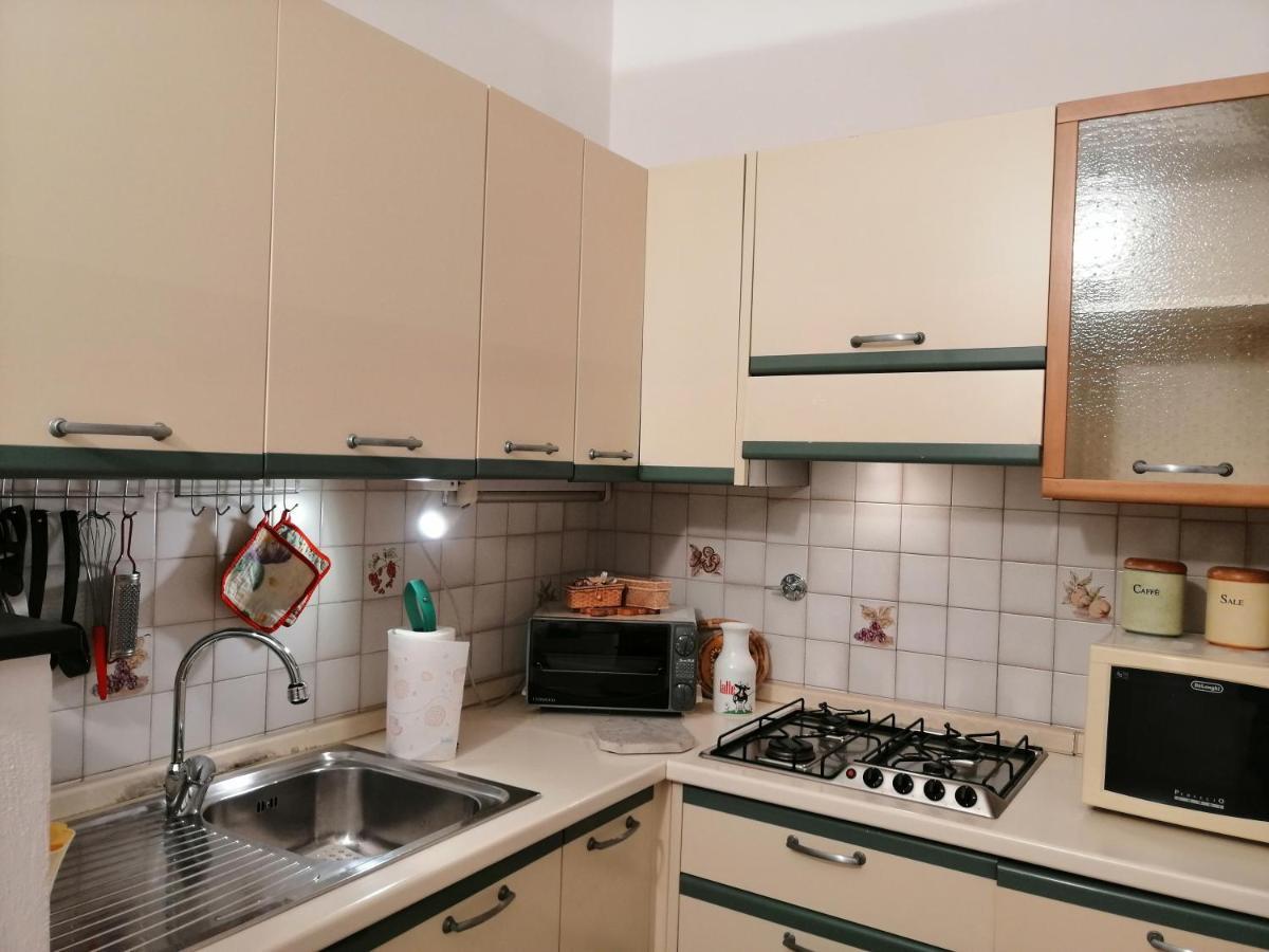 Casa Nives Apartment อิมเปรีอา ภายนอก รูปภาพ