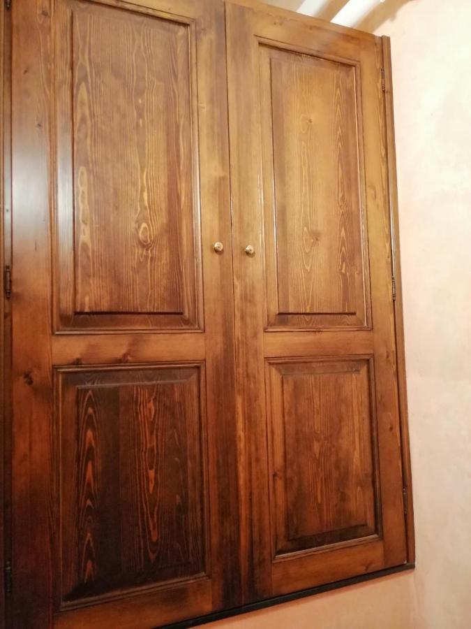 Casa Nives Apartment อิมเปรีอา ภายนอก รูปภาพ
